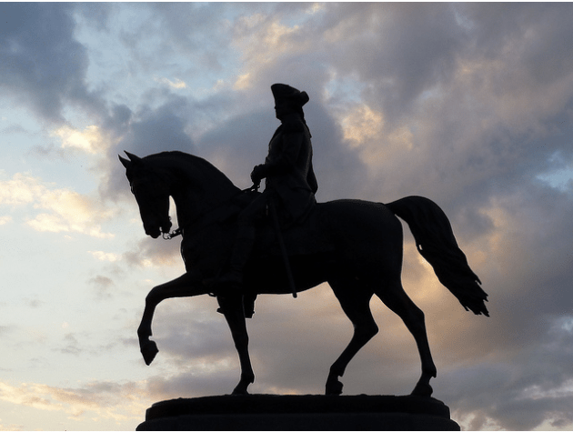 George Washington statue